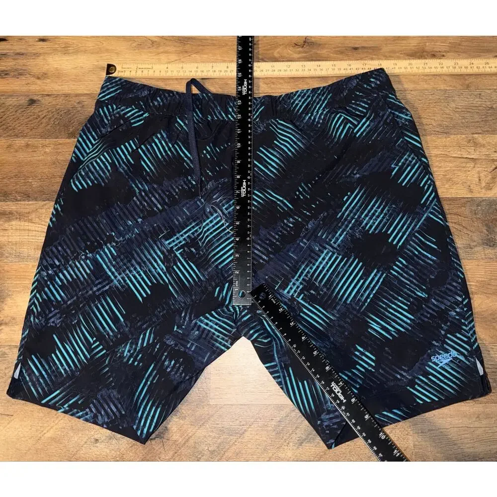 Speedo men’s hydro tech volley swim shorts